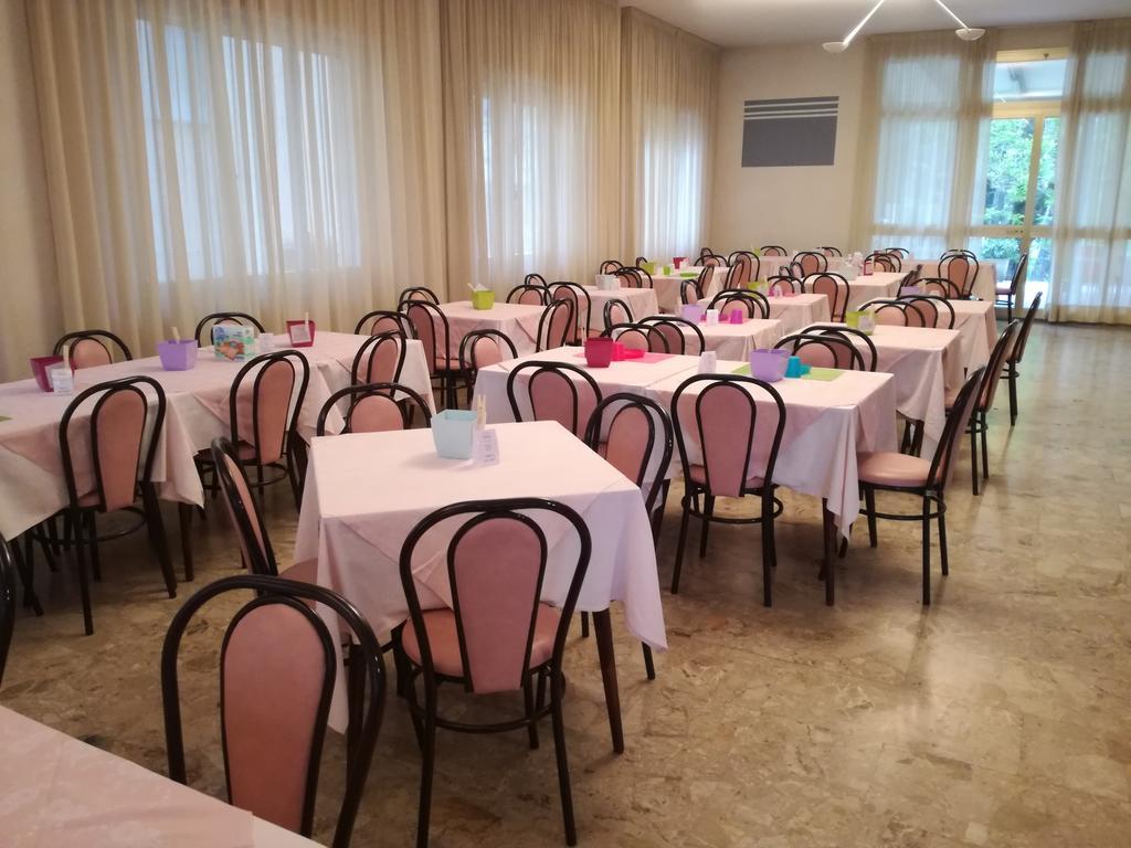 Albergo B&B Serafini Rimini Dış mekan fotoğraf